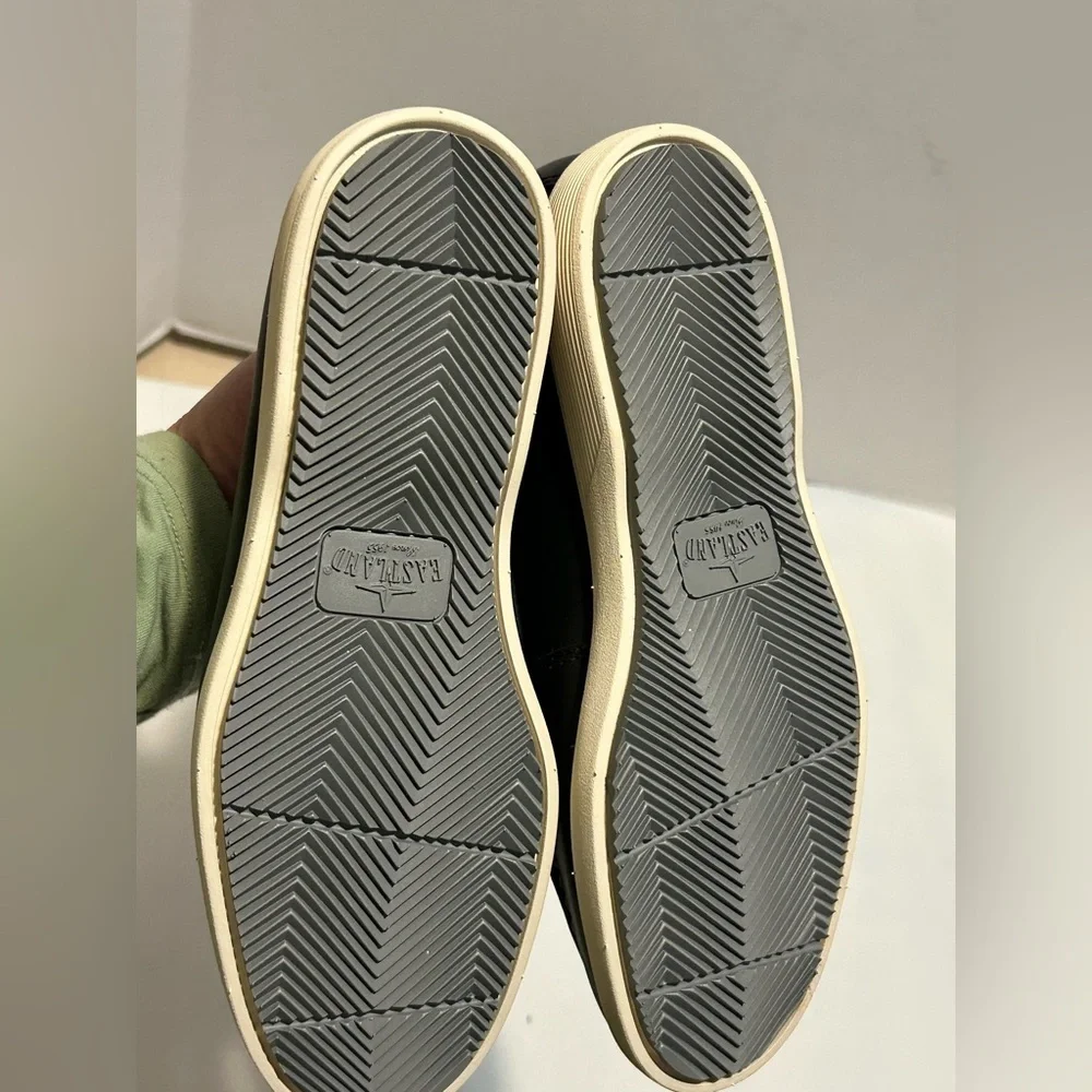 Eastland Black Leather Shoes - Picture 5 of 8